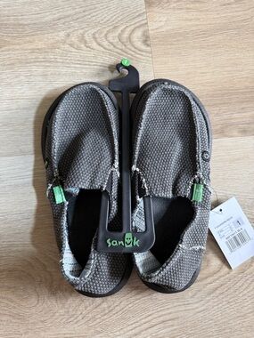 Sanuk Kids Gray Canvas Slip-Ons with Green Tabs